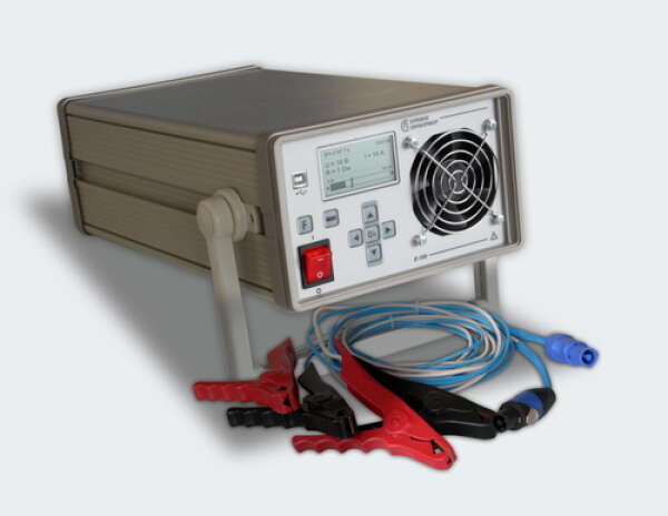 СВЯЗЬПРИБОР Е-100 - генератор для трассо-дефектоискателей ПОИСК